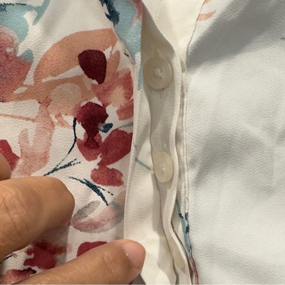 Torrid Harper Floral Y Neck Top 5X - Picture 9 of 11